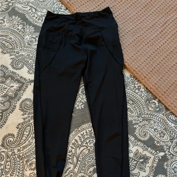 SHEIN Leggings Size Medium - Picture 1 of 3